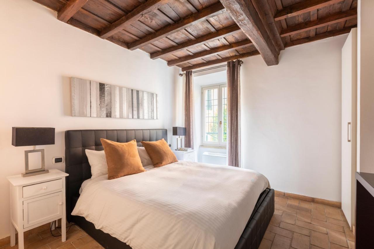 Deza Cozy Place In Monti Apartment Rome Bagian luar foto